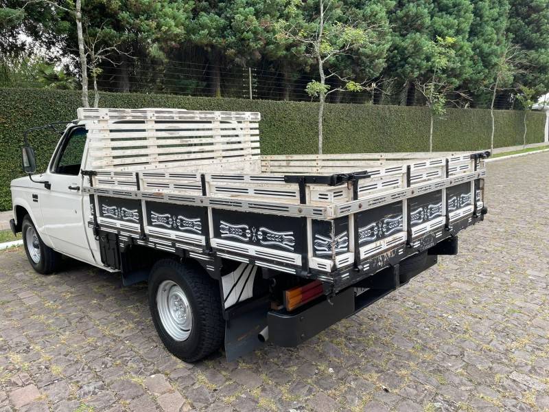 CHEVROLET - D20 - 1989/1989 - Branca - R$ 74.900,00