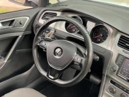 VOLKSWAGEN - GOLF - 2015/2016 - Branca - R$ 75.900,00