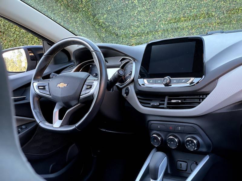 CHEVROLET - ONIX - 2020/2021 - Preta - R$ 77.500,00