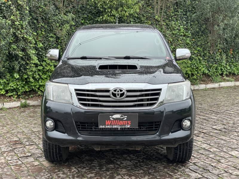 TOYOTA - HILUX - 2014/2014 - Preta - R$ 139.900,00