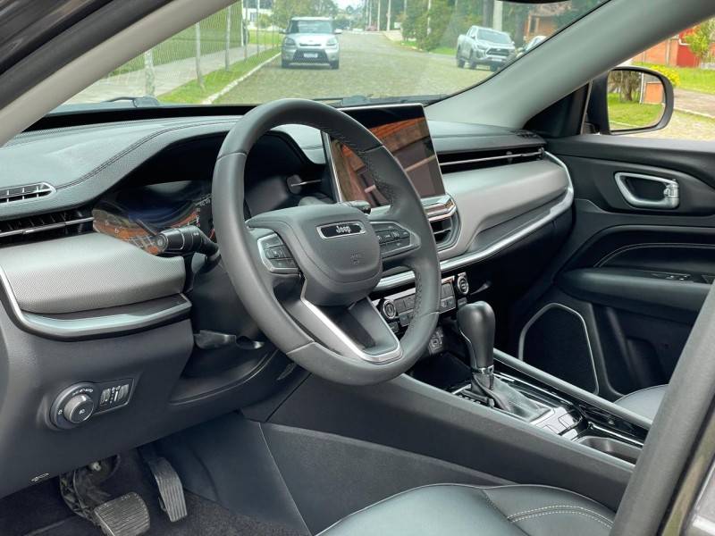 JEEP - COMPASS - 2023/2023 - Cinza - R$ 129.900,00
