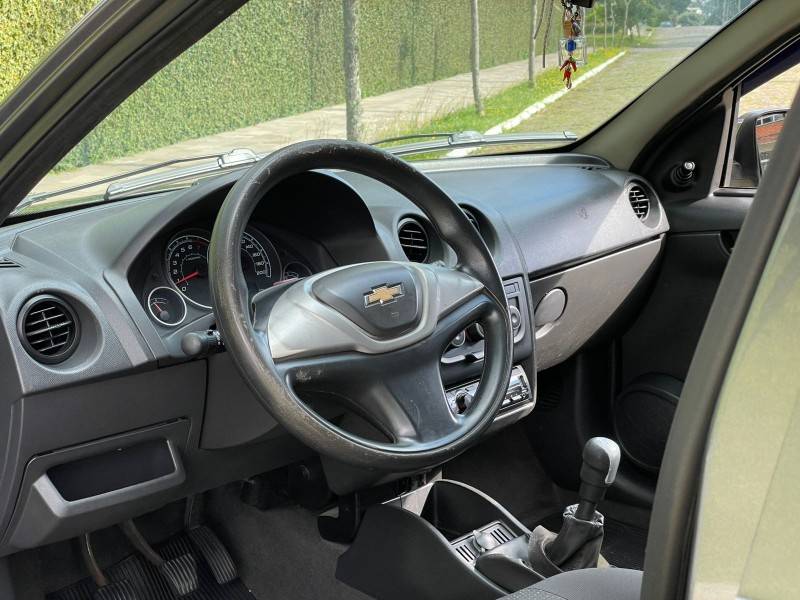 CHEVROLET - CELTA - 2011/2012 - Cinza - R$ 26.900,00