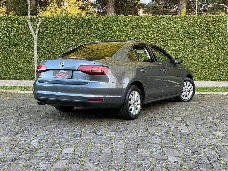 VOLKSWAGEN - JETTA - 2016/2017 - Cinza - R$ 83.900,00