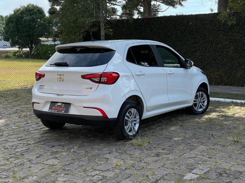 FIAT - ARGO - 2020/2021 - Branca - R$ 54.900,00