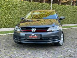 VOLKSWAGEN - JETTA - 2016/2017 - Cinza - R$ 83.900,00