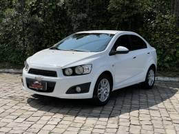 CHEVROLET - SONIC - 2013/2014 - Branca - R$ 40.900,00