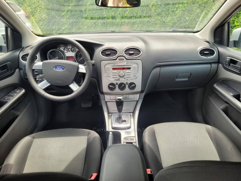 FORD - FOCUS - 2013/2013 - Prata - R$ 44.900,00