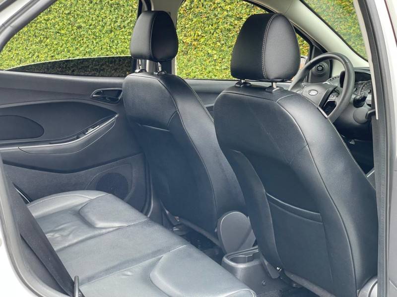 FORD - KA + - 2019/2019 - Branca - R$ 59.900,00