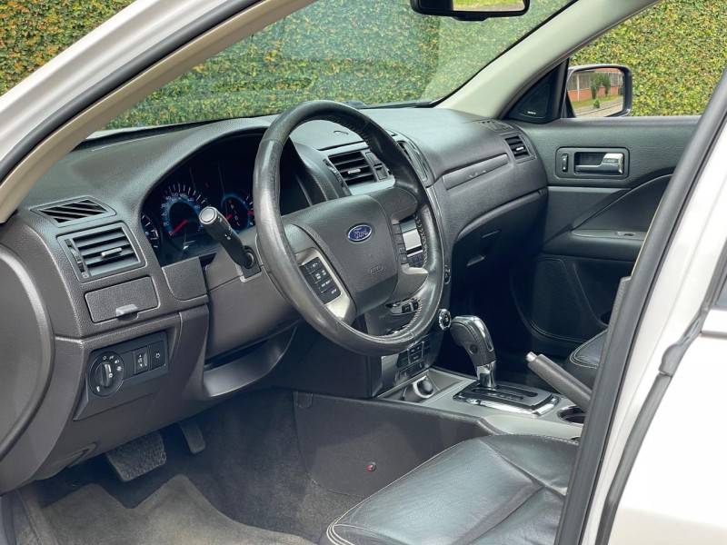 FORD - FUSION - 2010/2010 - Branca - R$ 46.900,00