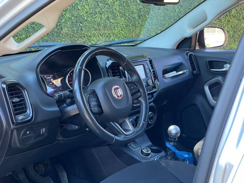FIAT - TORO - 2017/2018 - Prata - R$ 92.000,00