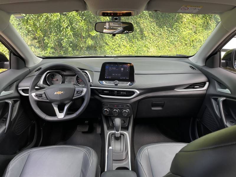 CHEVROLET - TRACKER - 2021/2022 - Preta - R$ 98.900,00