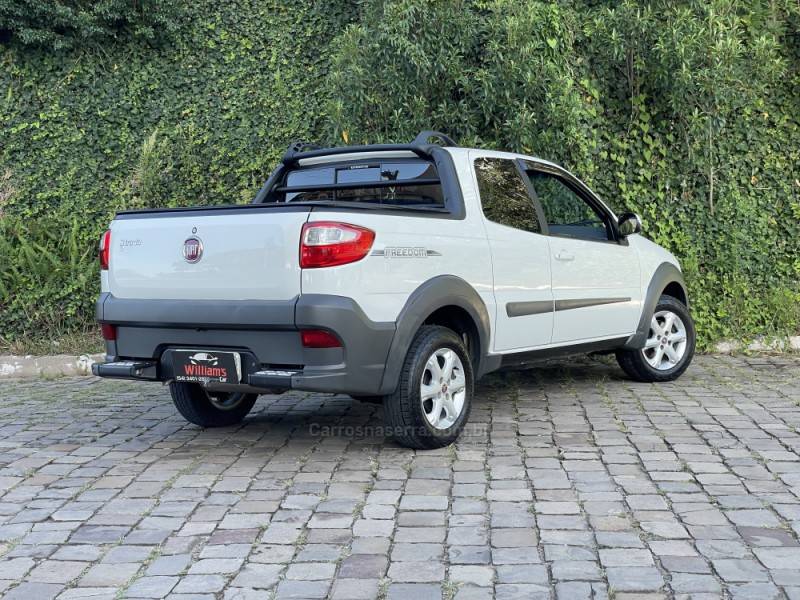 FIAT - STRADA - 2018/2019 - Branca - R$ 79.900,00