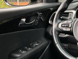 KIA MOTORS - SORENTO - 2015/2016 - Prata - R$ 102.900,00