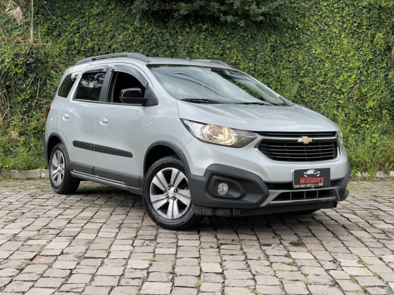 CHEVROLET - SPIN - 2019/2020 - Prata - R$ 78.900,00