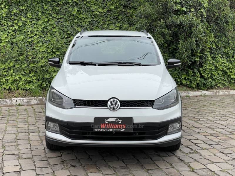 VOLKSWAGEN - FOX - 2019/2019 - Branca - R$ 61.900,00