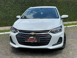 CHEVROLET - ONIX - 2021/2022 - Branca - R$ 68.900,00