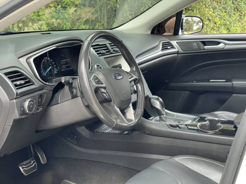 FORD - FUSION - 2014/2014 - Branca - R$ 79.000,00
