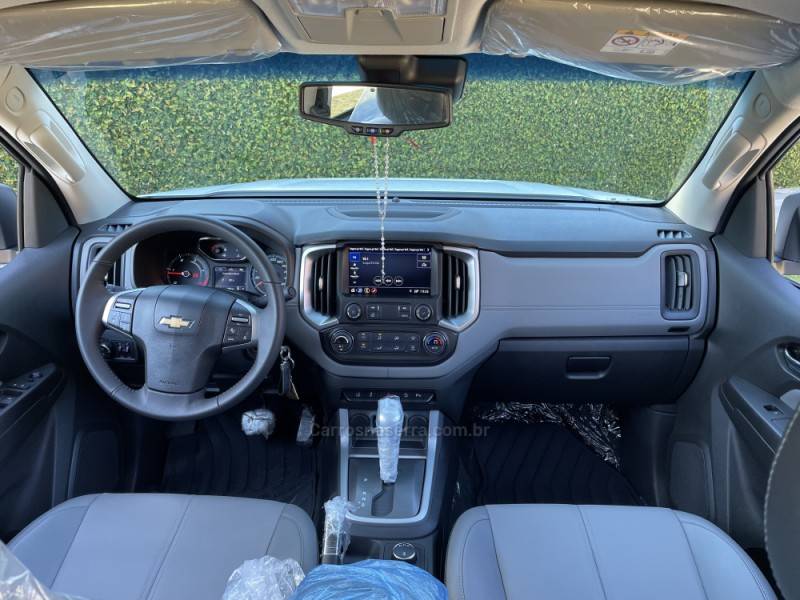 CHEVROLET - S10 - 2023/2024 - Branca - R$ 239.900,00