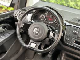 VOLKSWAGEN - UP - 2014/2015 - Preta - R$ 42.900,00