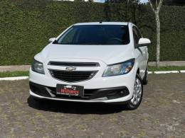 CHEVROLET - ONIX - 2013/2013 - Branca - R$ 43.990,00