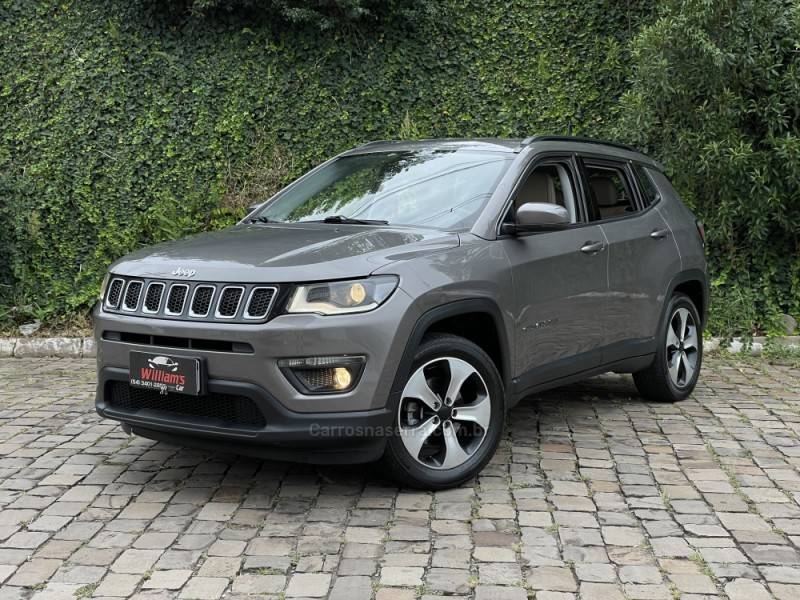 JEEP - COMPASS - 2016/2017 - Cinza - R$ 92.900,00