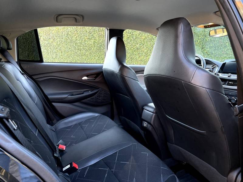 CHEVROLET - ONIX - 2020/2021 - Preta - R$ 77.500,00