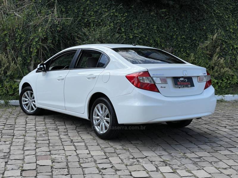 HONDA - CIVIC - 2012/2013 - Branca - R$ 63.900,00