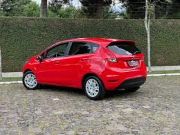 FORD - FIESTA - 2016/2017 - Vermelha - R$ 55.000,00
