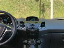 FORD - FIESTA - 2014/2015 - Azul - R$ 46.900,00