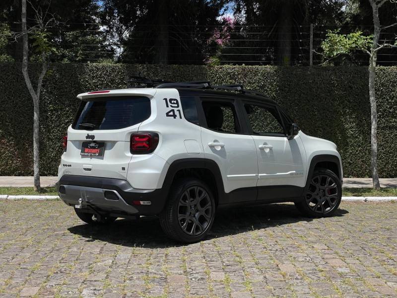 JEEP - RENEGADE - 2022/2022 - Branca - R$ 117.900,00
