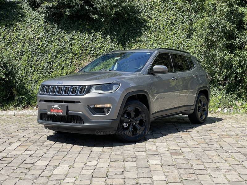 JEEP - COMPASS - 2016/2017 - Cinza - R$ 89.900,00