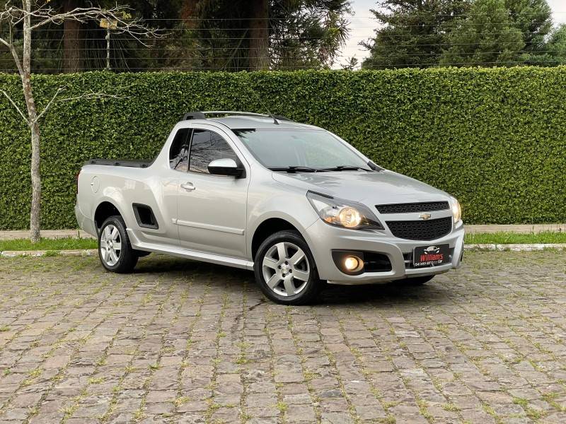 CHEVROLET - MONTANA - 2013/2013 - Prata - R$ 48.900,00