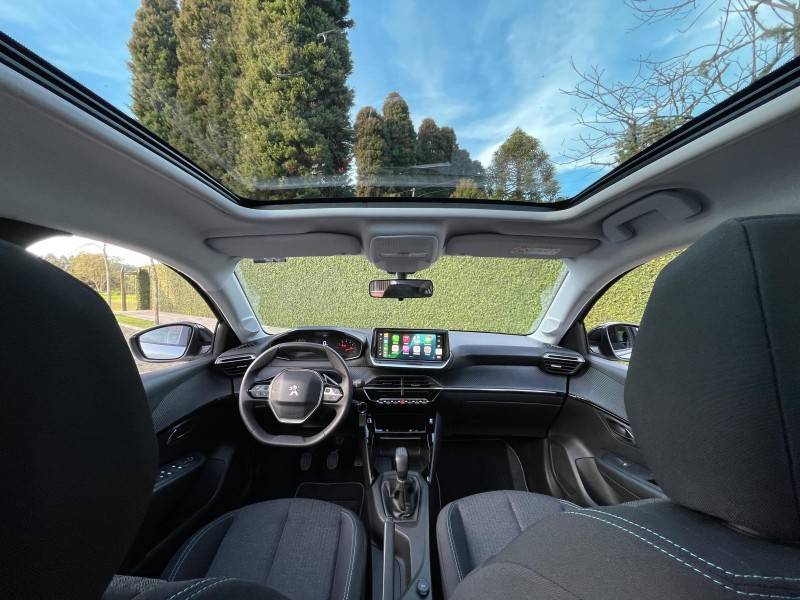 PEUGEOT - 208 - 2022/2023 - Cinza - R$ 74.900,00