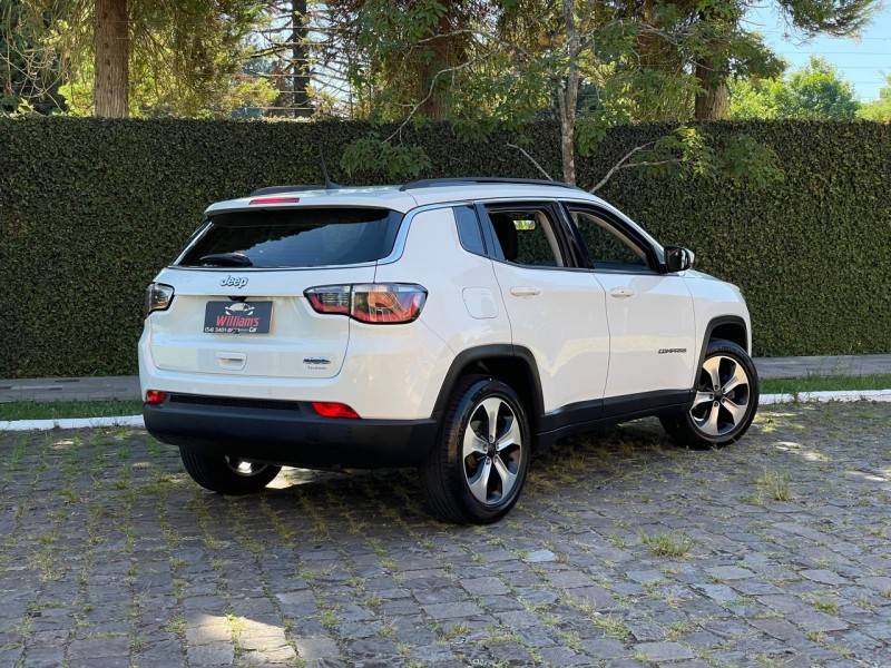 JEEP - COMPASS - 2017/2018 - Branca - R$ 92.900,00