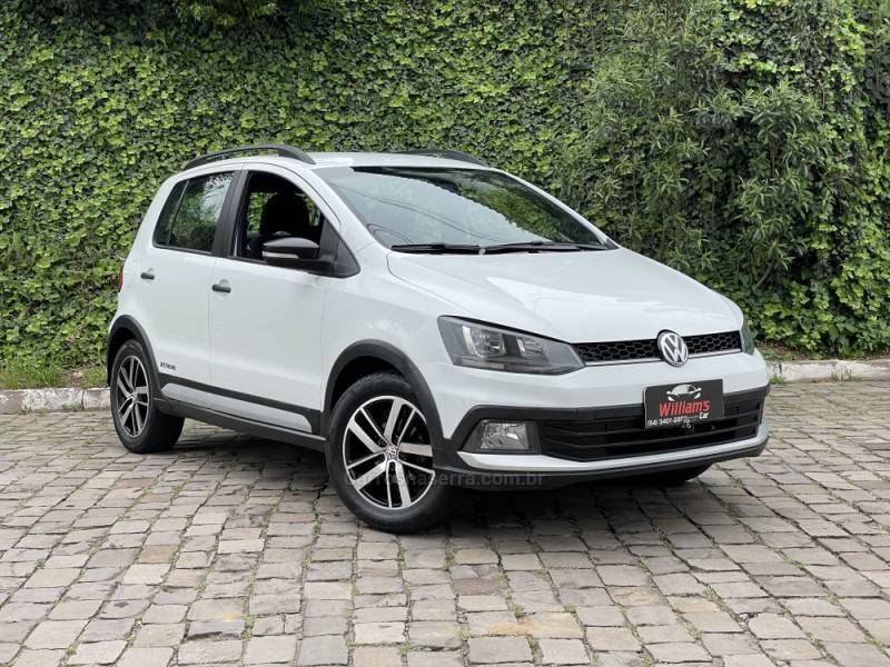 VOLKSWAGEN - FOX - 2019/2019 - Branca - R$ 61.900,00