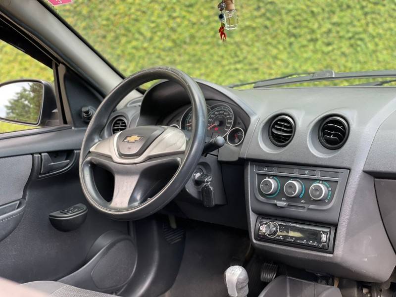 CHEVROLET - CELTA - 2011/2012 - Cinza - R$ 26.900,00