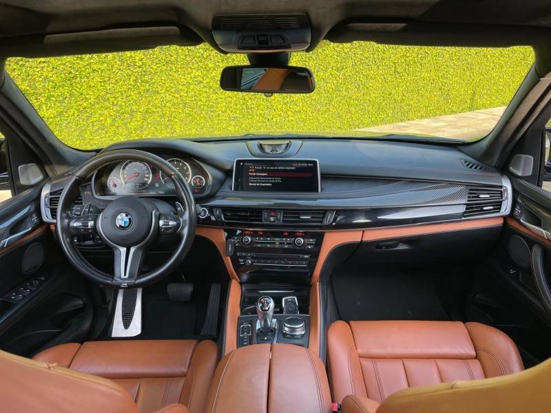 BMW - X5 - 2017/2018 - Cinza - R$ 304.900,00