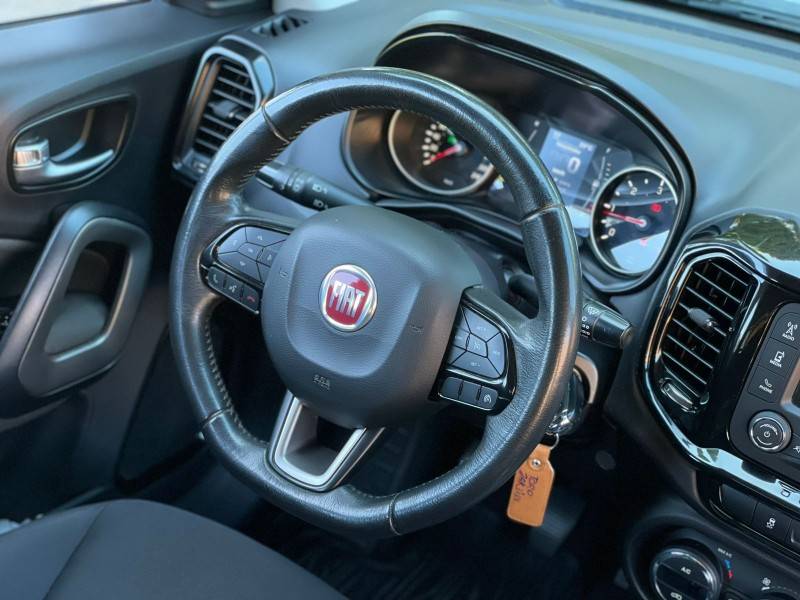 FIAT - TORO - 2017/2018 - Prata - R$ 92.000,00