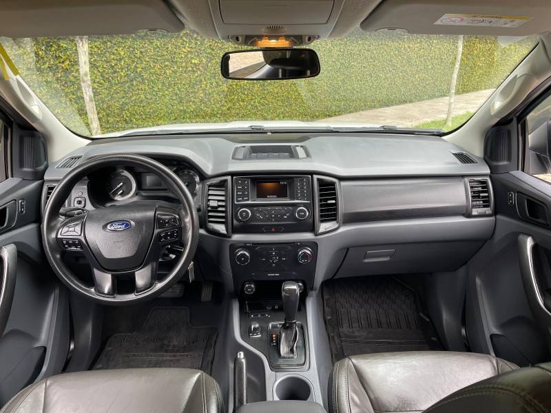 FORD - RANGER - 2017/2017 - Branca - R$ 124.900,00