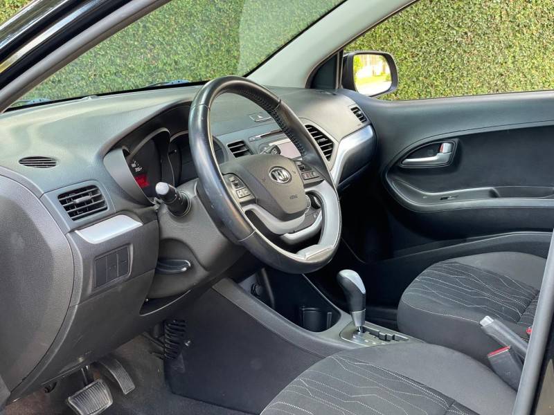 KIA MOTORS - PICANTO - 2014/2015 - Preta - R$ 48.900,00