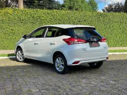 TOYOTA - YARIS - 2018/2019 - Branca - R$ 78.900,00