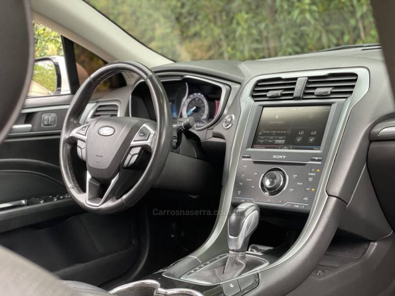 FORD - FUSION - 2014/2014 - Branca - R$ 79.000,00