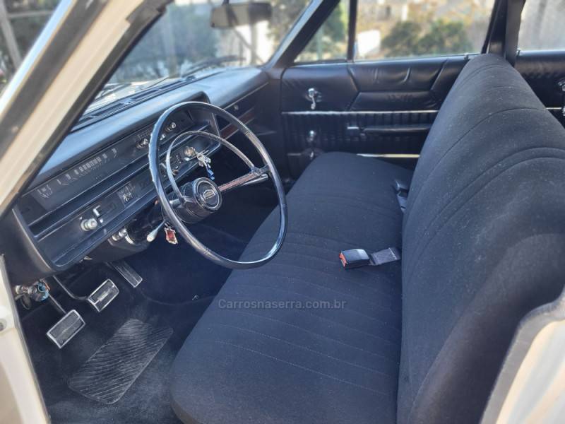 FORD - GALAXIE - 1976/1976 - Branca - R$ 180.000,00