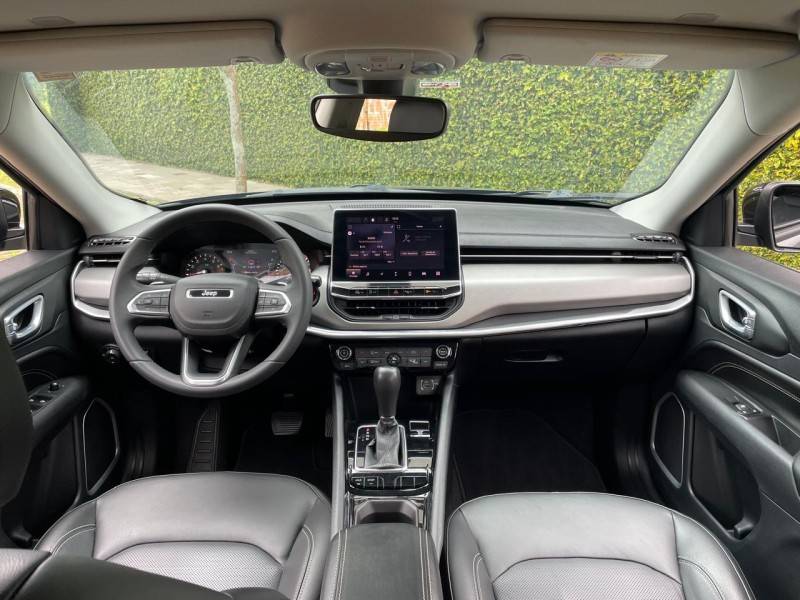 JEEP - COMPASS - 2023/2023 - Cinza - R$ 129.900,00