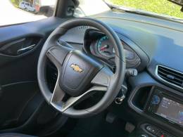 CHEVROLET - ONIX - 2013/2013 - Branca - R$ 43.990,00