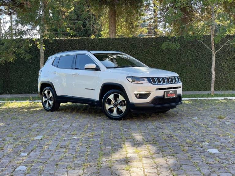 JEEP - COMPASS - 2017/2018 - Branca - R$ 92.900,00