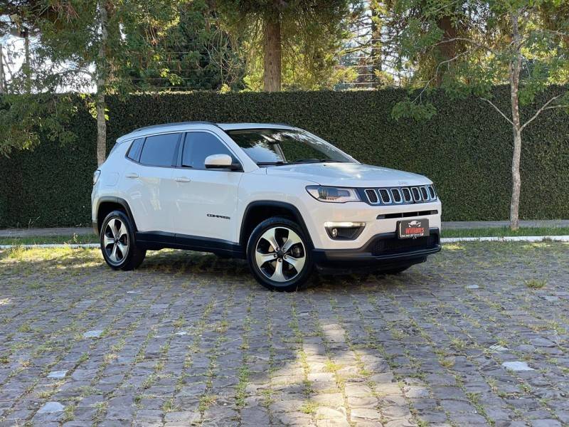 JEEP - COMPASS - 2017/2018 - Branca - R$ 92.900,00