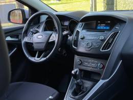FORD - FOCUS - 2018/2019 - Prata - R$ 78.900,00