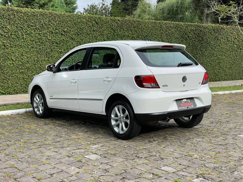 VOLKSWAGEN - GOL - 2012/2013 - Branca - R$ 39.900,00