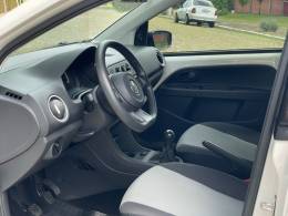 VOLKSWAGEN - UP - 2015/2016 - Branca - R$ 41.900,00